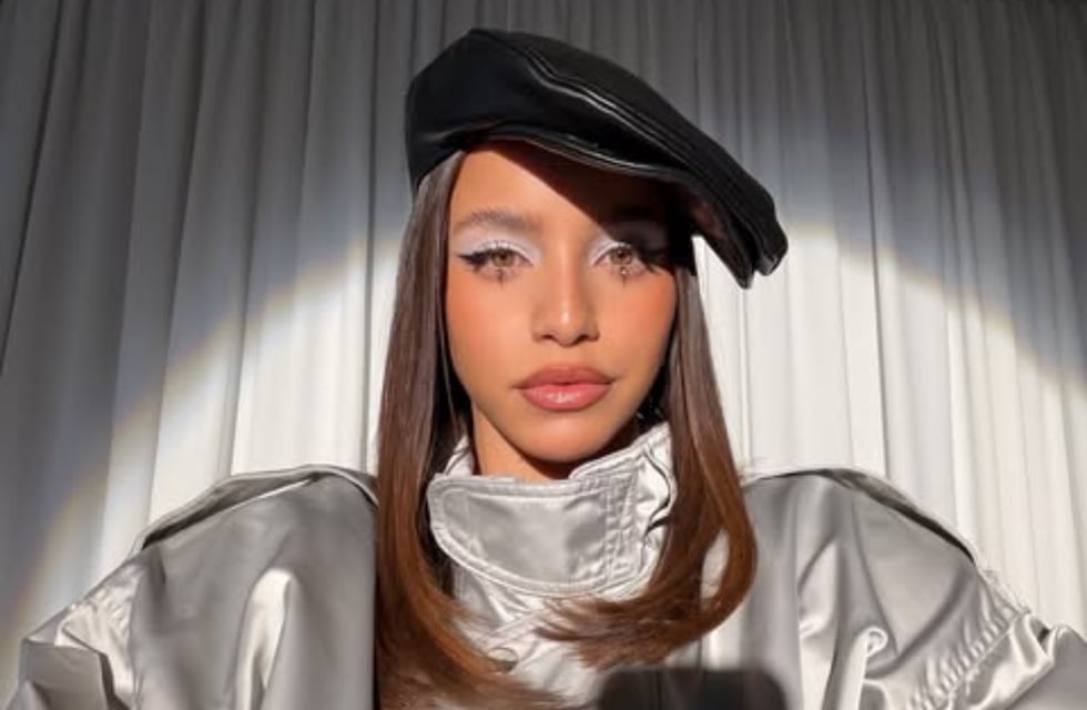 Emilia Mernes recreó un icónico look de Christina Aguilera y bailó al ritmo de “Genio Atrapado”