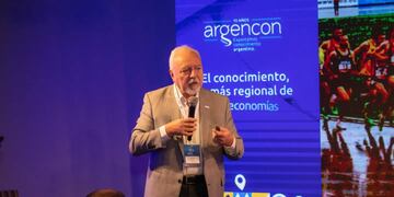Con más de 35 años de experiencia en liderazgo corporativo, Luis Galeazzi es un reconocido especialista en talento e innovación.
