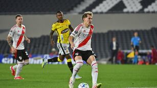 River, a puertas cerradas, recibió a Barcelona SC