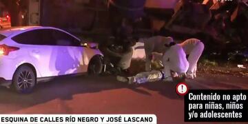 Un trabajador de un frigorífico resultó embestido por un auto (Captura El Doce).