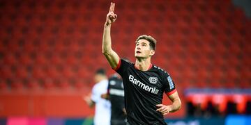 Lucas Alario buscará ser titular en un club para seguir con chances de jugar el mundial.