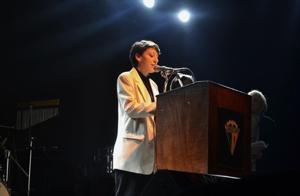 Lucía Gómez destacó la historia y el futuro de Gonzales Chaves en su discurso por el 108º aniversario del distrito