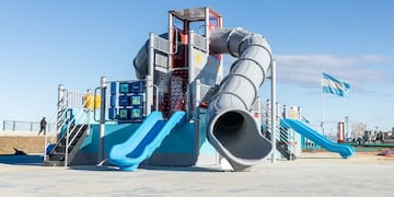 Juego temático del Barquito Azul en el Parque de los 100 años.