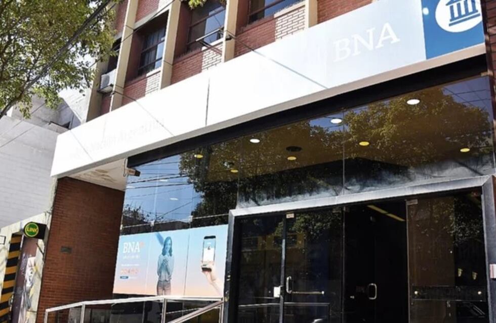 Una jubilada violentó a una trabajadora mientras hacía sus trámites en el Banco