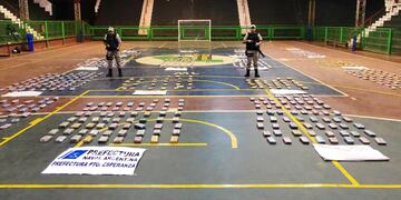 Prefectura Naval Argentina decomisó marihuana en el Departamento Iguazú.