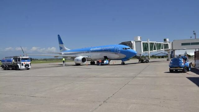Jujuy sumó un segundo vuelo diario hacia C.A.B.A., servicio que presta Aerolíneas Argentinas.