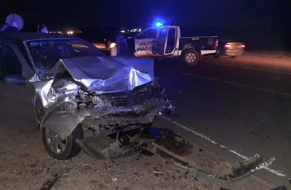 Ruta 3: violento choque entre un auto y un patrullero dejó como saldo cuatro heridos