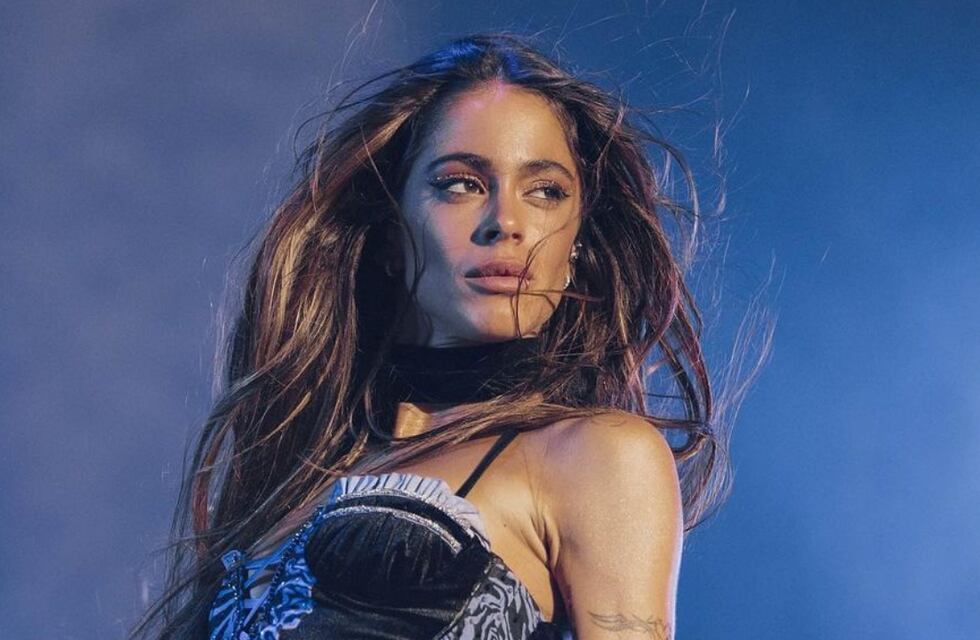 La vez que Tini Stoessel encandiló a sus seguidores con dos vestidos a puro glamour