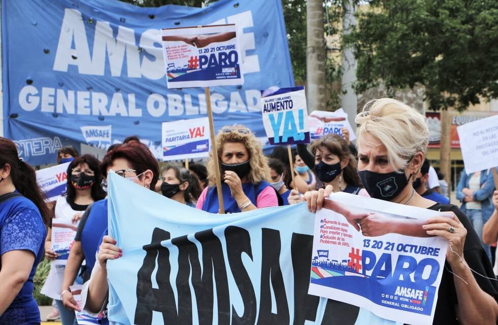 Gobierno de Santa Fe volvió a convocar a Amsafe en el marco de las paritarias