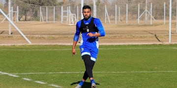 Godoy Cruz con nuevo refuerzo, recibirá a Racing Club el domingo por la Liga Profesional de fútbol.