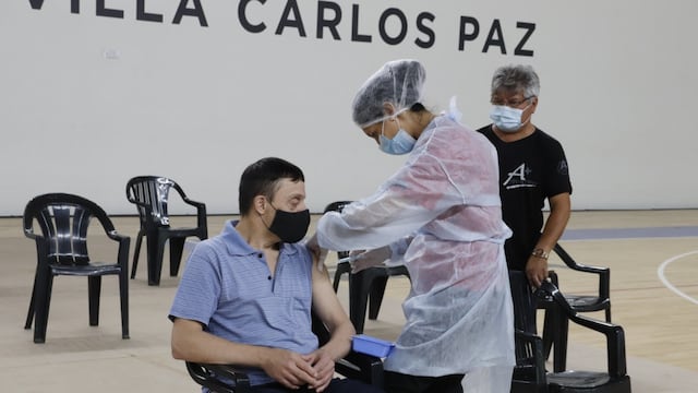 Carlos Paz ya inmunizó a unos 1300 vecinos.