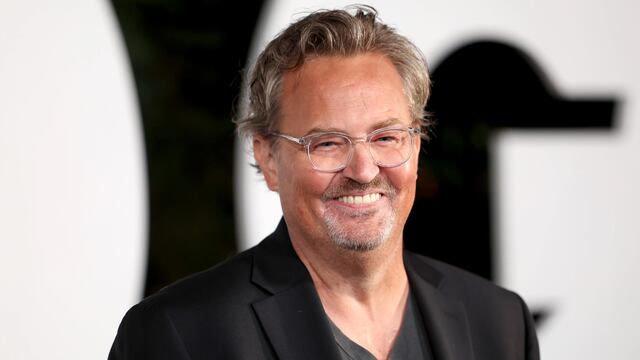 El reconocido actor de la serie Friends, Matthew Perry murió este sábado en su casa de Los Ángeles. Foto: Los Andes