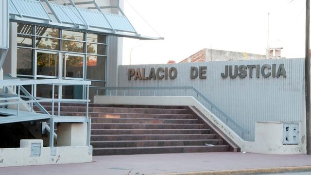 Condenaron a tres jóvenes, acusados de violar a una adolescente a la salida de un boliche.  (La Voz / Archivo)