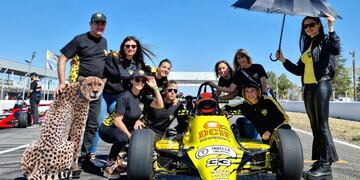 El entusiasta equipo "LC Carreras" de la Fórmula 3 Cordobesa de Capicor.