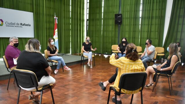 Reunión con vecinos por la obra de cloacas en Rafaela