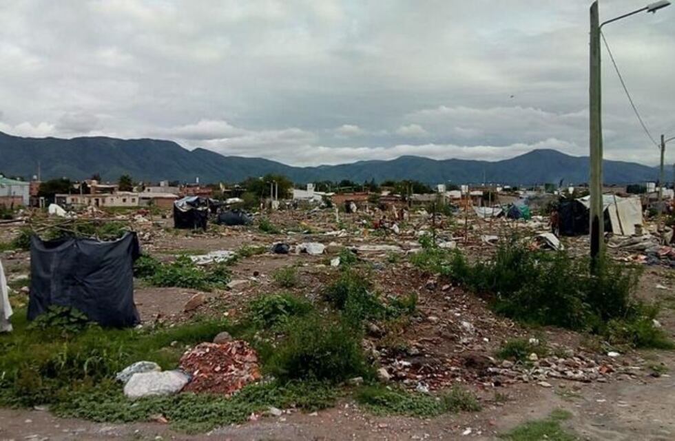 El Estado inscribirá a los exocupas de Parque la Vega en los planes Mi Lote y Potenciar Trabaja