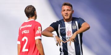 El delantero empujó a la red un rebote que le da el triunfo y la clasificación a su equipo a cuartos de final de la Copa de la Liga
