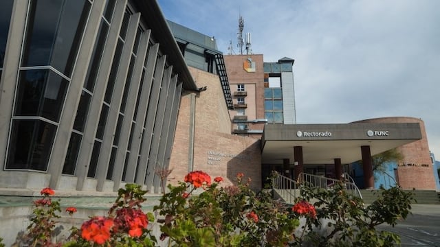 Efectivizan a más de 1.000 docentes