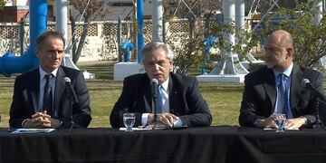 El mandatario fue el último orador durante el acto oficial que compartió con el gobernador Omar Perotti.