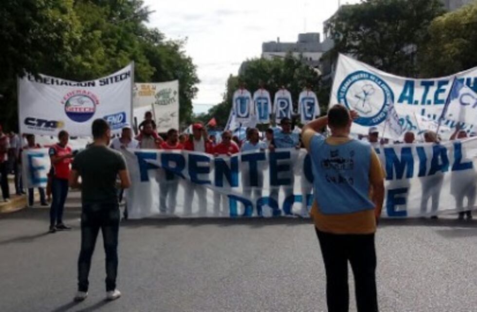 Avanza la negociación salarial docente en Chaco