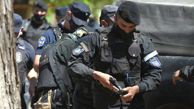 Uno de los sospechosos de asesinar al prestamista en Mendoza fue detenido esta mañana en Guaymallén, tras emitir su voto. 
Foto: Foto: Orlando Pelichotti