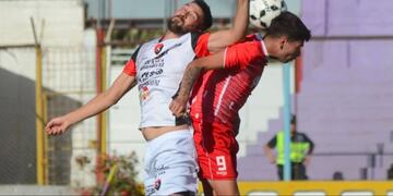 Sporting empató sobre el final ante Huracán.