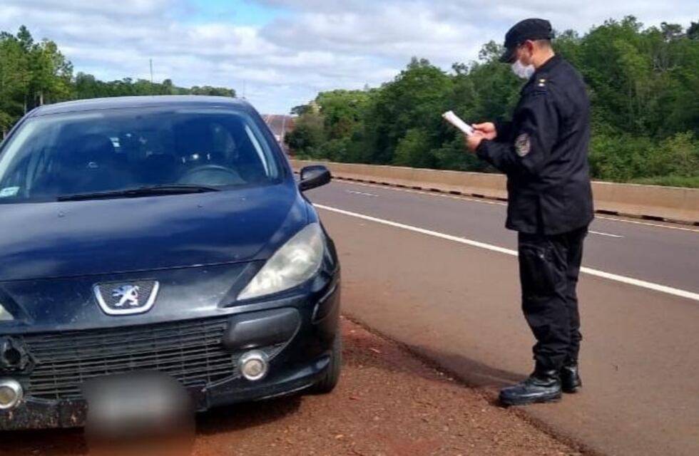 Automóvil robado en Corpus fue hallado en Santa Ana