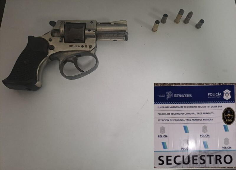 Padre e hijo aprehendidos tras disparar a un menor con fines intimidatorios