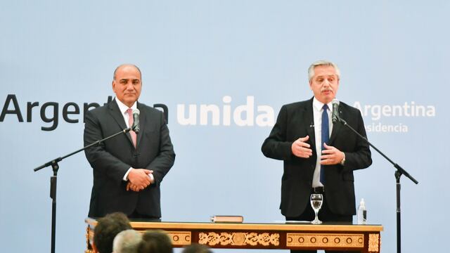 Alberto Fernández y Juan Manzur en Casa Rosada.