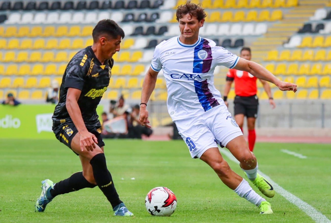 Daniel Barrea creó la oportunidad para el 1 a 1 de Godoy Cruz /Foto: Godoy Cruz