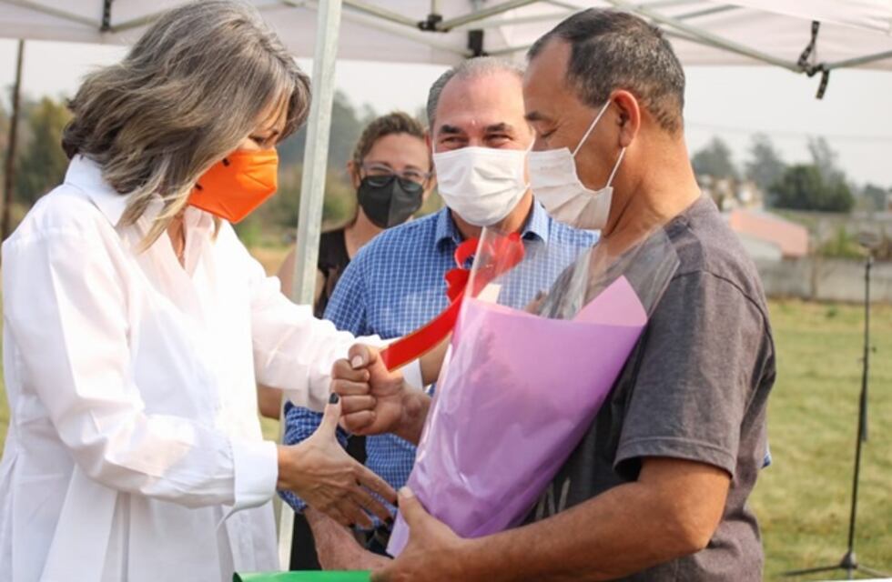 Hicieron entrega de certificados de vivienda familiar en Posadas