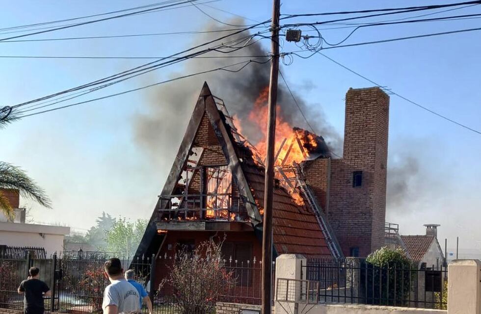 Comienza la venta de una rifa para ayudar a la familia que perdió todo en un incendio la semana pasada