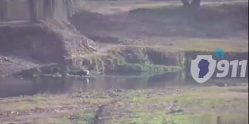 Cruzó el río para evitar ser detenido por la Policía de Córdoba.