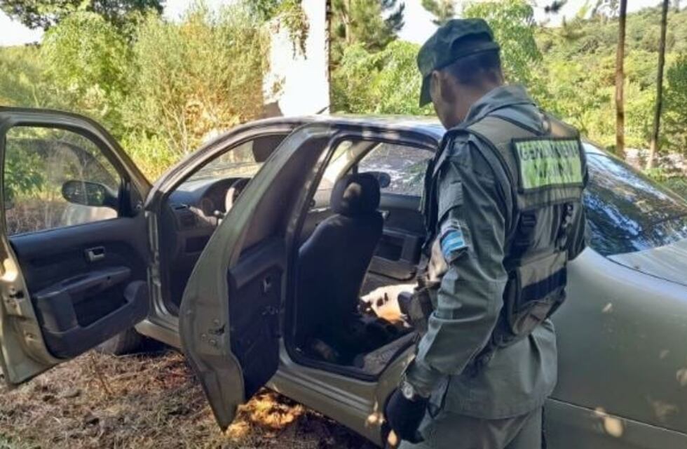 Incautan un auto acondicionado para el contrabando en Bernardo de Irigoyen