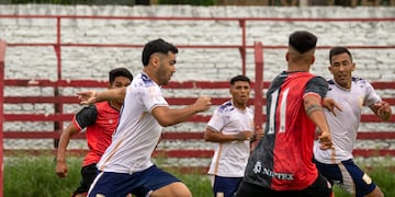 Jugaron ayer en Villa Alem. La revancha el domingo en Salta