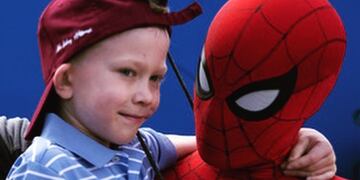 Tom Holland cumplió su promesa con un nene de seis años.