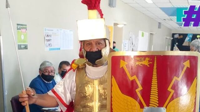 Elecciones 2021: un vecino de Río Negro fue disfrazado de caballero con armadura