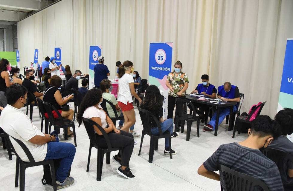 Vacuna COVID-19 en Santa Fe: quiénes deben colocarse la cuarta dosis
