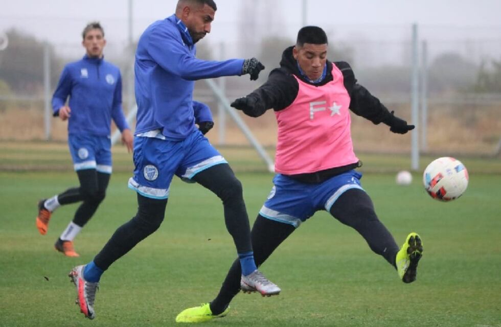 Godoy Cruz arma su esquema para recibir a Vélez en un partido clave para ambos
