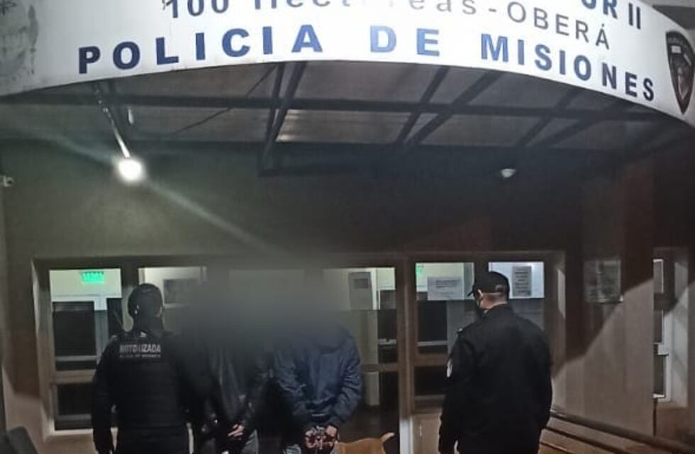 Dos jóvenes fueron detenidos por ocasionar disturbios en un bar pool