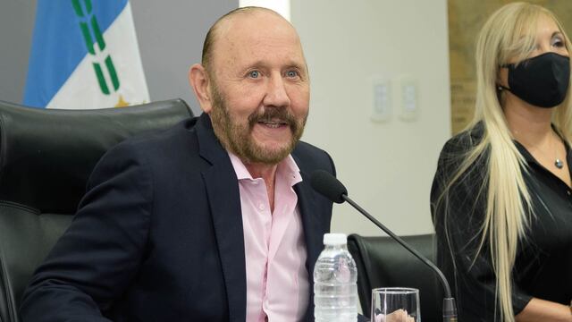 El gobernador saludó a los formoseños a través de su cuenta de Twitter
