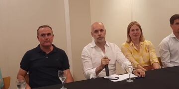 Horacio Rodriguez Larreta junto a Ceferino Mondino y Gisela Scaglia