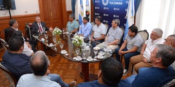 César González:  "Jaldo nos prometió intervenir para que cesen despidos y suspensiones"