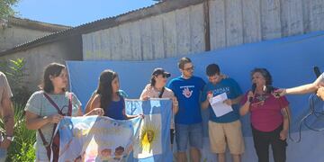 Se realizó el abrazo solidario al Merendero Sapucay.