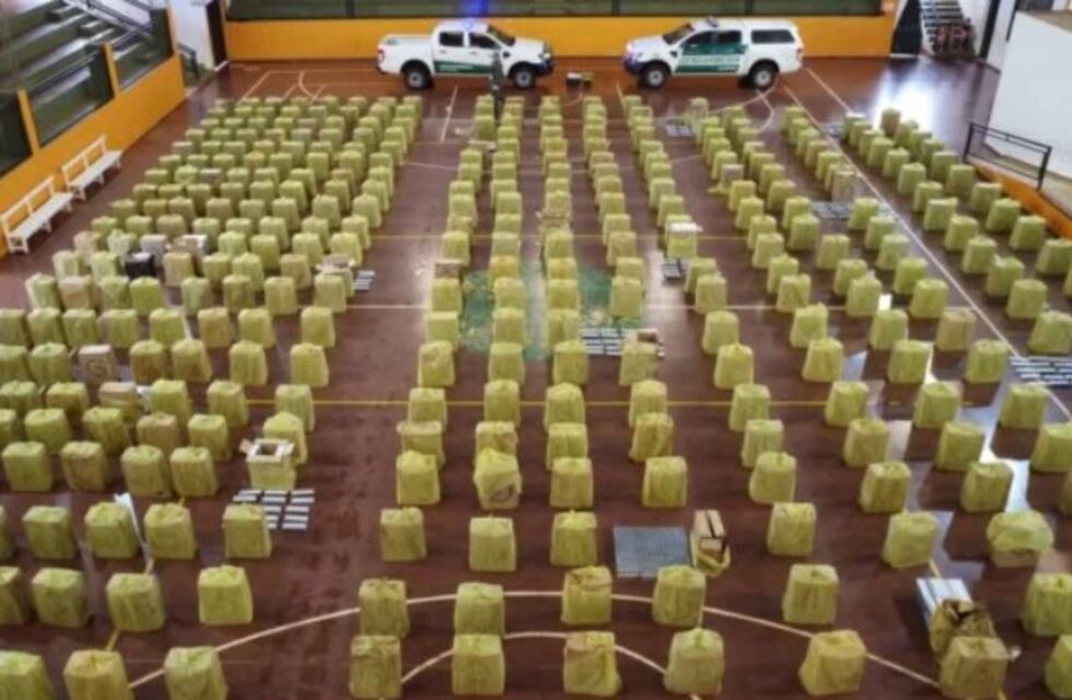 Incautan contrabando de cigarrillos en Puerto Esperanza