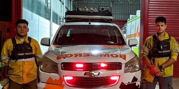 Juan Cruz Villarreal y Jeremías Sueldo Bomberos de Arroyito