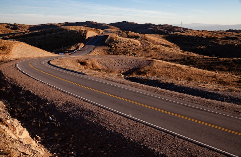 Paseo por el Camino del Cuadrado: naturaleza y panoramas en el valle de Punilla