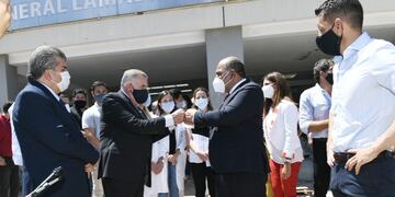 Manzur y Jaldo supervisaron la remodelación del Hospital de Monteros
