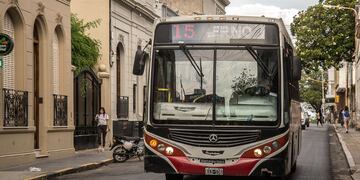 La reducción del servicio se debe a que las compañías no pueden afrontar los gastos de combustible.