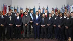 Firmado por los  17 gobernadores y el presidente Javier Milei